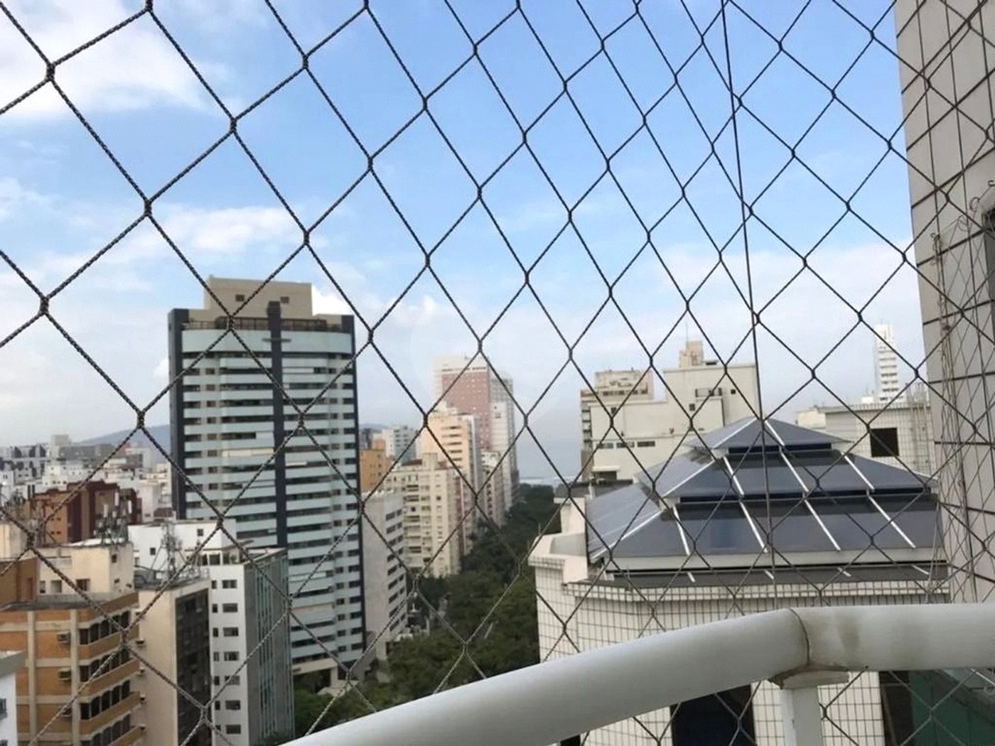 Apartamento à venda com 4 quartos, sendo 3 suítes, em Indianópolis, São Paulo, SP
