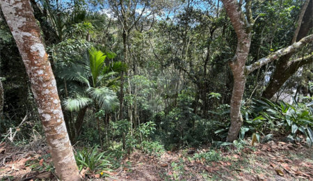 Terreno à venda no condomínio Alpes da Cantareira, Mairiporã - SP