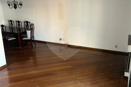 Apartamento à venda com 4 suítes em Vila Uberabinha, São Paulo, SP