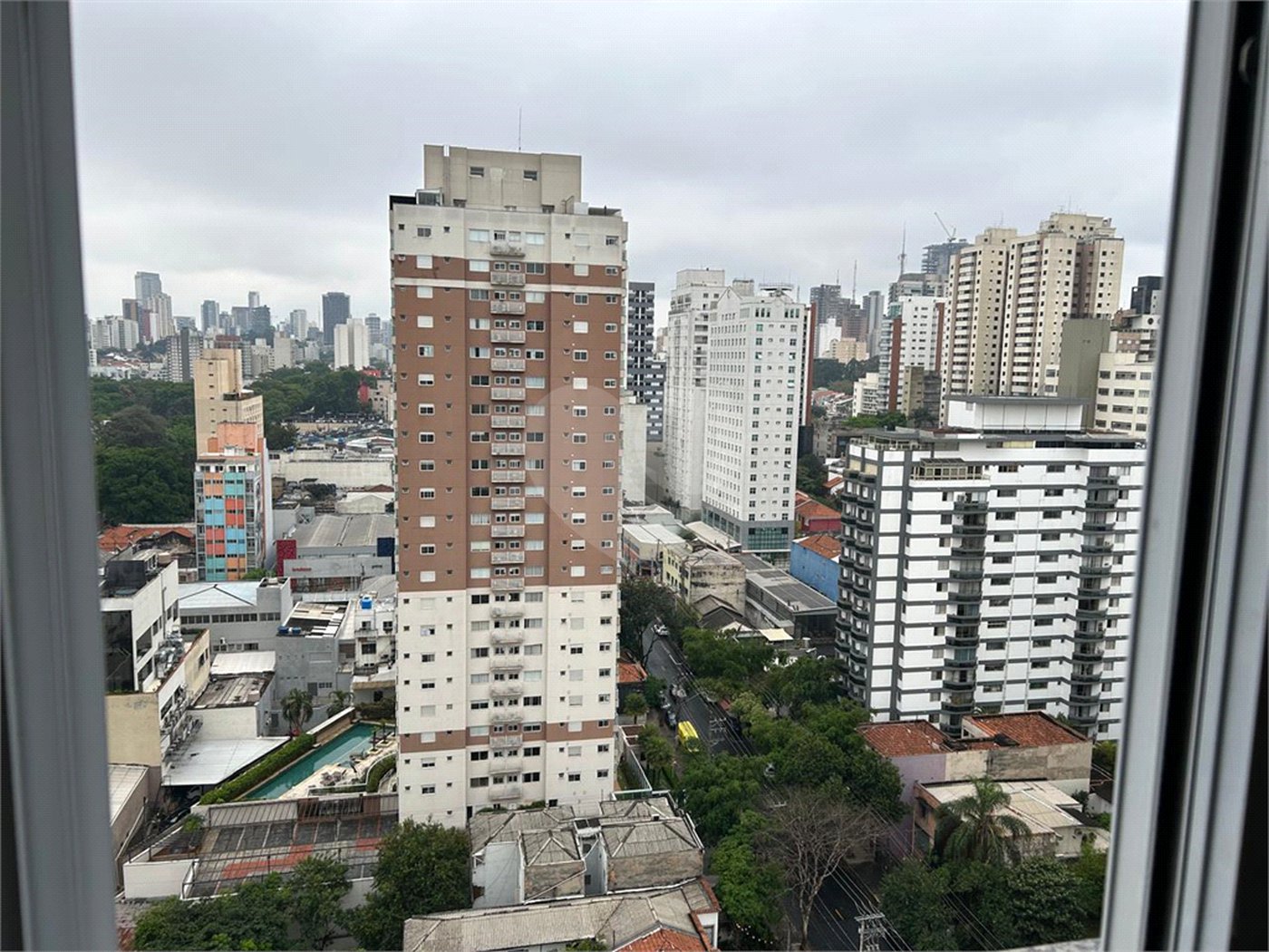 Apartamento à venda com 2 suítes em Pinheiros, São Paulo, SP
