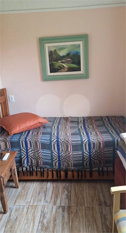 Casa à venda com 3 quartos, sendo 1 suíte, em Condomínio Flamboyant-b, Atibaia, SP