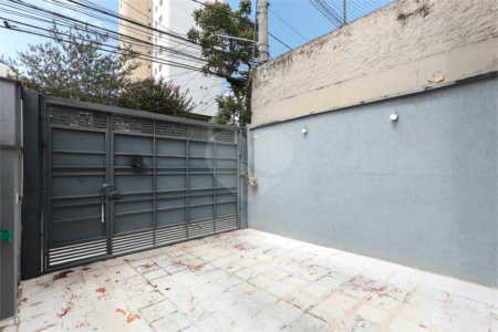 Sobrado à venda com 2 quartos, sendo 1 suíte, em Chácara Santo Antônio, São Paulo, SP