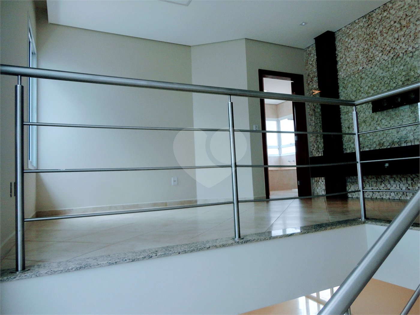 Casa à venda com 3 suítes no condomínio Residencial Jardim América, Vinhedo - SP