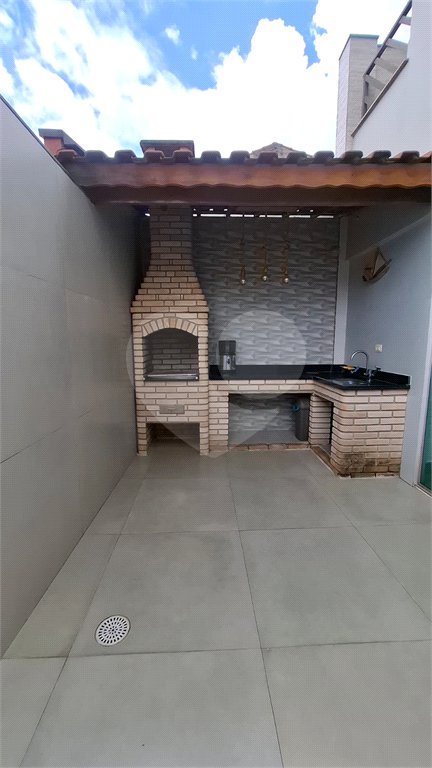 Sobrado à venda com 3 quartos, sendo 1 suíte, em Vila Constança, São Paulo, SP