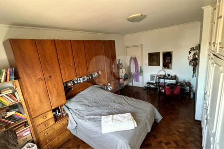 Sobrado à venda com 6 quartos, sendo 1 suíte,  em Sumarezinho, São Paulo, SP