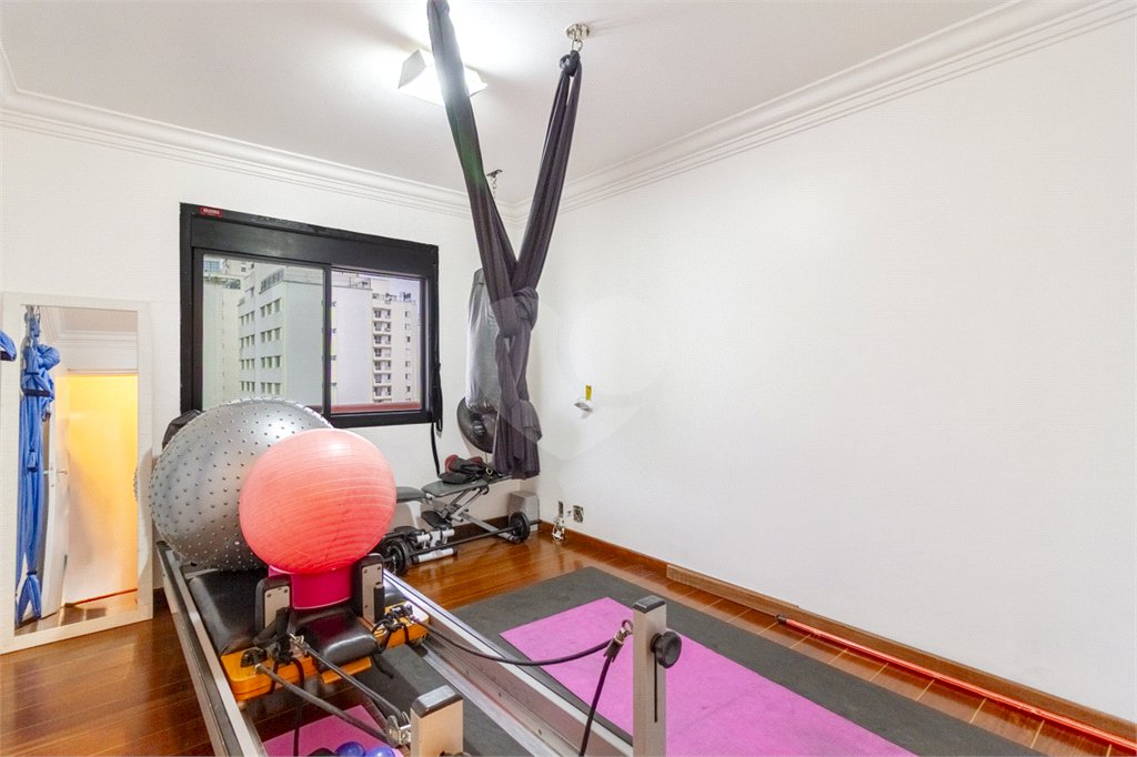 Apartamento à venda com 4 quartos, sendo 1 suíte, em Indianópolis, São Paulo, SP