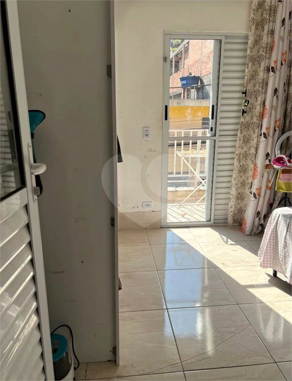 Casa à venda com 3 quartos em Jardim Suína, Taboão da Serra, SP