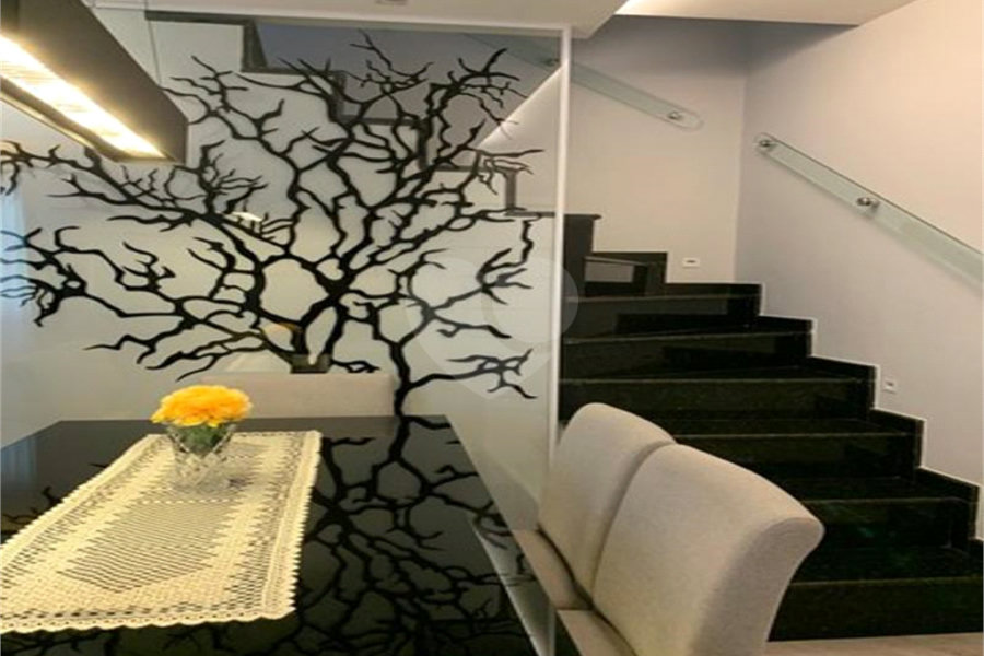 Casa à venda com 3 quartos, sendo 1 suíte, no condomínio Res Means do Campo II, São Paulo - SP