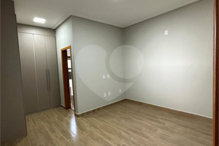 Casa à venda com 3 quartos, sendo 1 suíte, no condomínio Lagos D´icaraí, Salto - SP