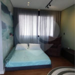 Casa à venda com 3 suítes no condomínio Figueira Garden, Atibaia - SP