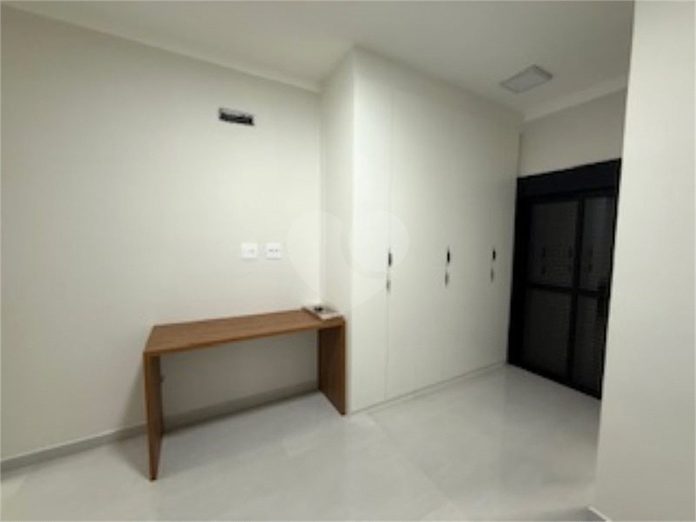 Sobrado à venda com 3 quartos, sendo 1 suíte,  em Santana, São Paulo, SP