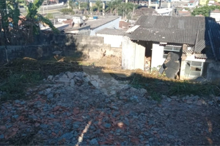 Terreno à venda em Vila Bernadotti, Mogi das Cruzes, SP