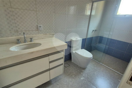 Casa à venda com 3 suítes no condomínio Residencial Villa Di Treviso, Vinhedo - SP