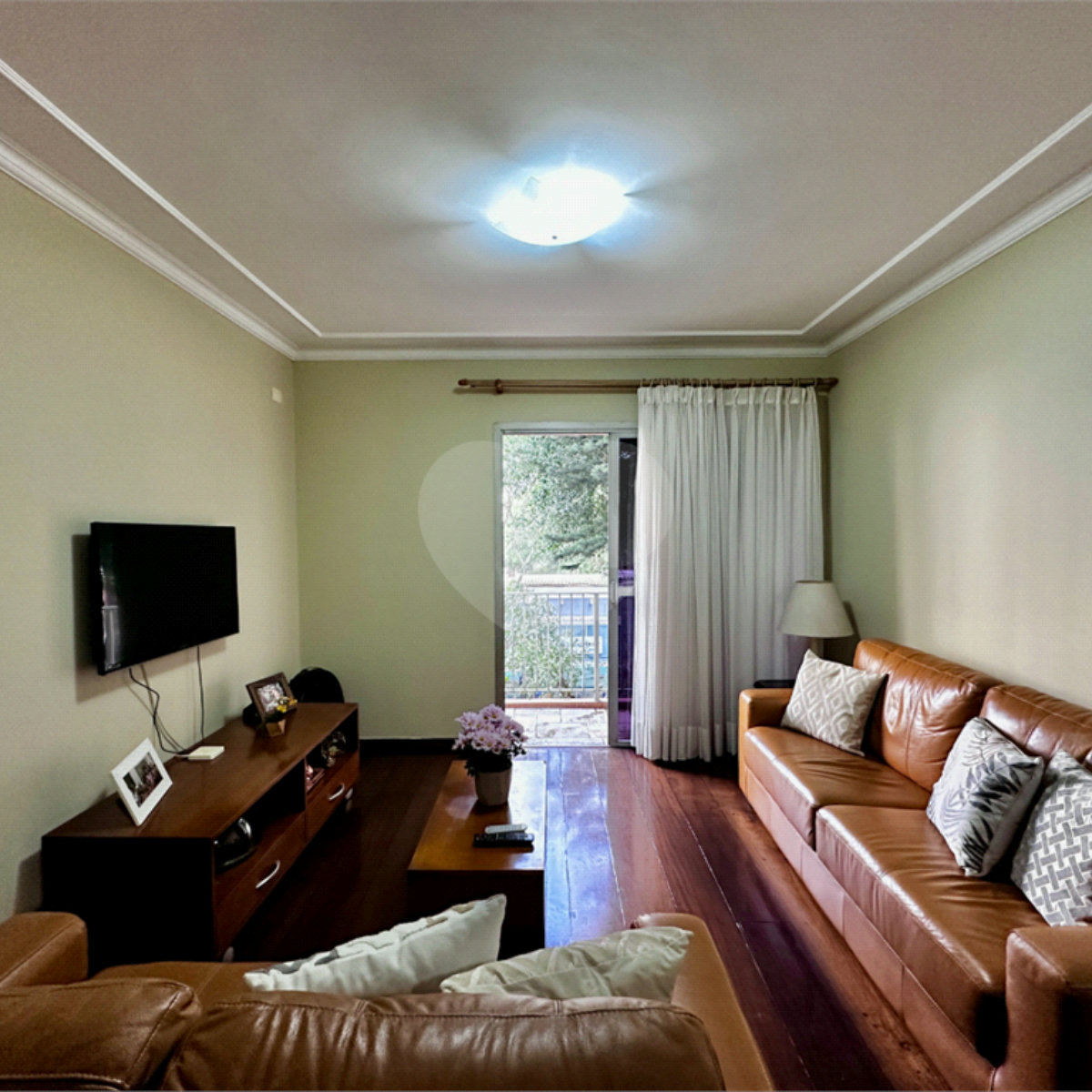 Apartamento à venda com 3 quartos, sendo 1 suíte, em Vila Sofia, São Paulo, SP