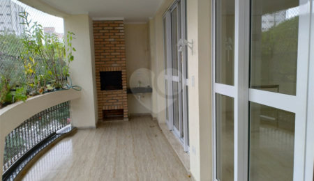 Apartamento à venda ou para alugar com 3 suítes em Indianópolis, São Paulo, SP