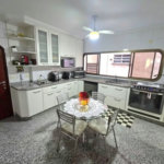 Apartamento próximo da praia com 4 dormitórios à venda, 257 m² por R$ 1.800.000 - Gonzaga - Santos/SP
