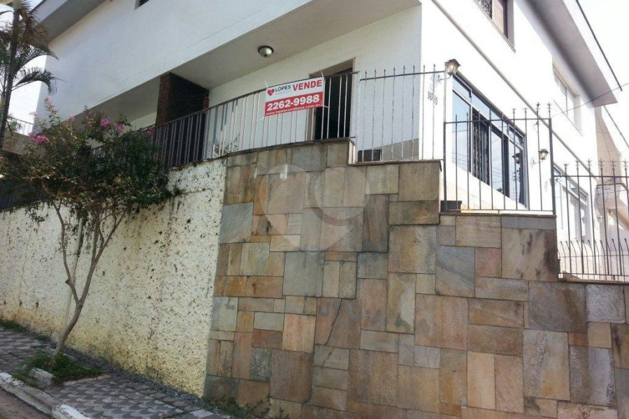 Sobrado à venda com 3 quartos, sendo 1 suíte, em Vila Galvão, Guarulhos, SP