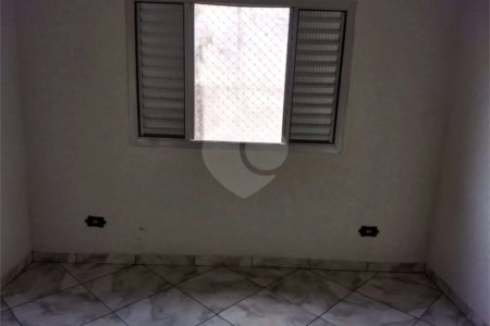 Apartamento à venda com 2 quartos em Parque São Francisco, Ferraz de Vasconcelos, SP