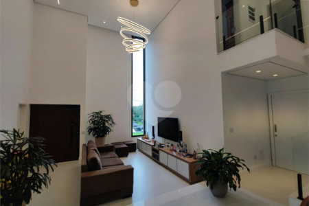 Terreno à venda com 4 suítes no condomínio Residencial Veneza, Mogi das Cruzes - SP