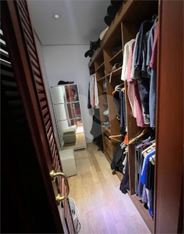 Casa à venda com 5 suítes em Aruã, Mogi das Cruzes, SP