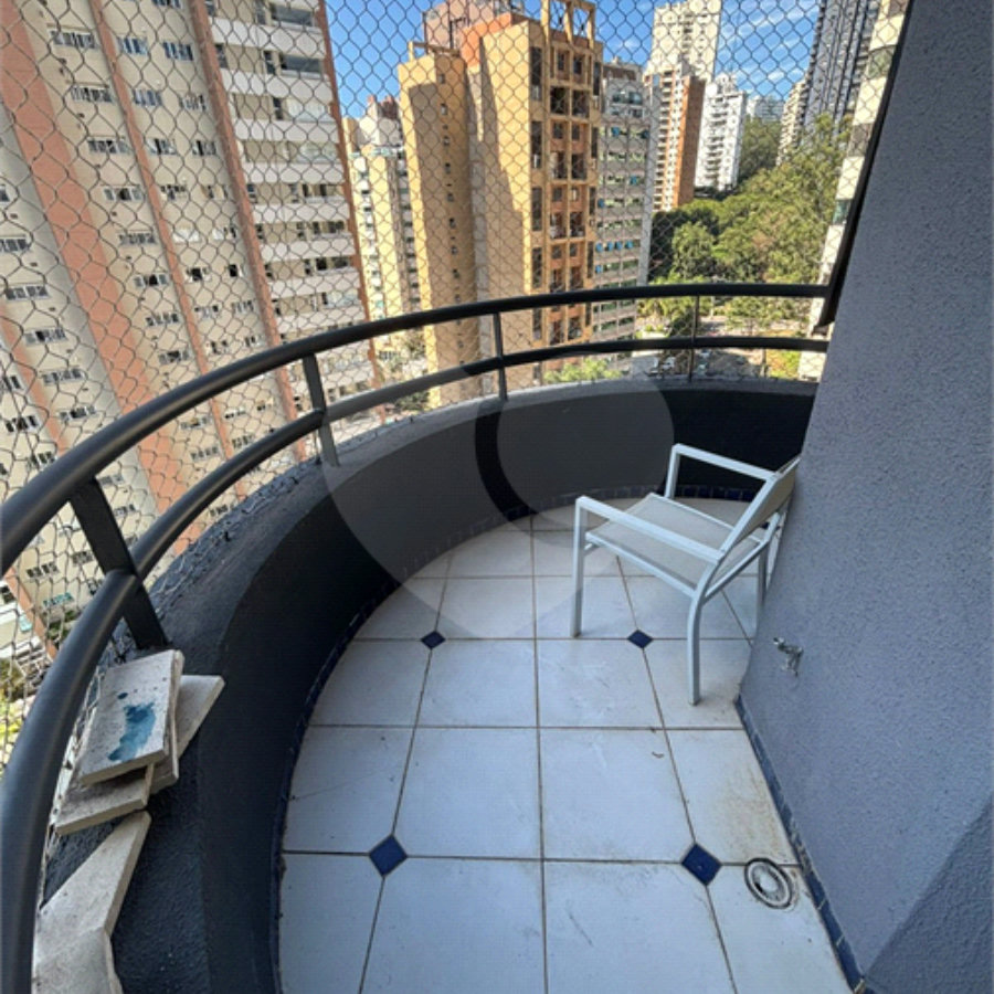Apartamento à venda ou para alugar com 1 suíte em Vila Suzana, São Paulo, SP