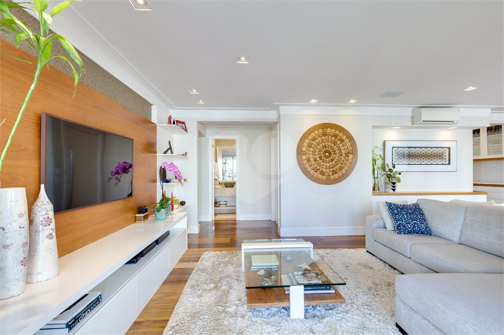 Apartamento à venda com 4 quartos, sendo 2 suítes, em Campo Belo, São Paulo, SP