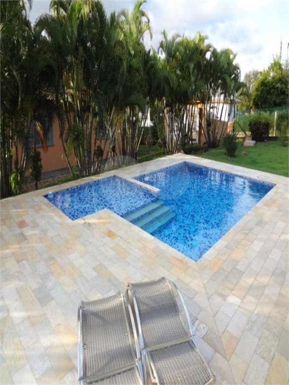 Casa à venda com 4 quartos, sendo 2 suítes,  no condomínio Acmti - Colinas do Mosteiro, Terras de Itaici e Recanto dos Pássaros, Indaiatuba - SP