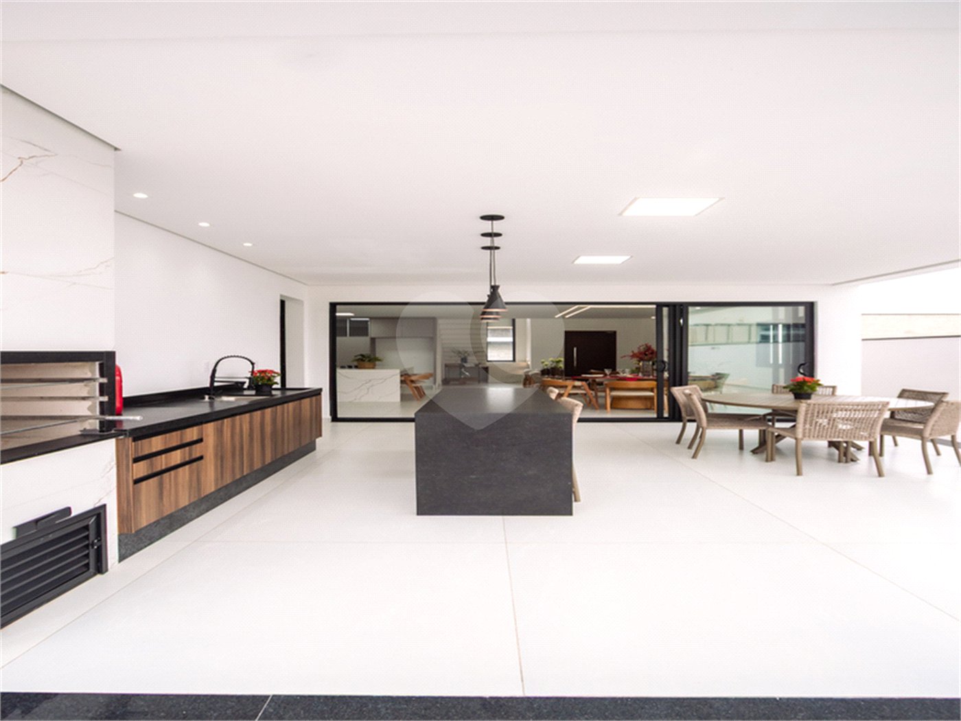 Casa à venda com 3 suítes no condomínio Residencial Helvetia Park, Indaiatuba - SP