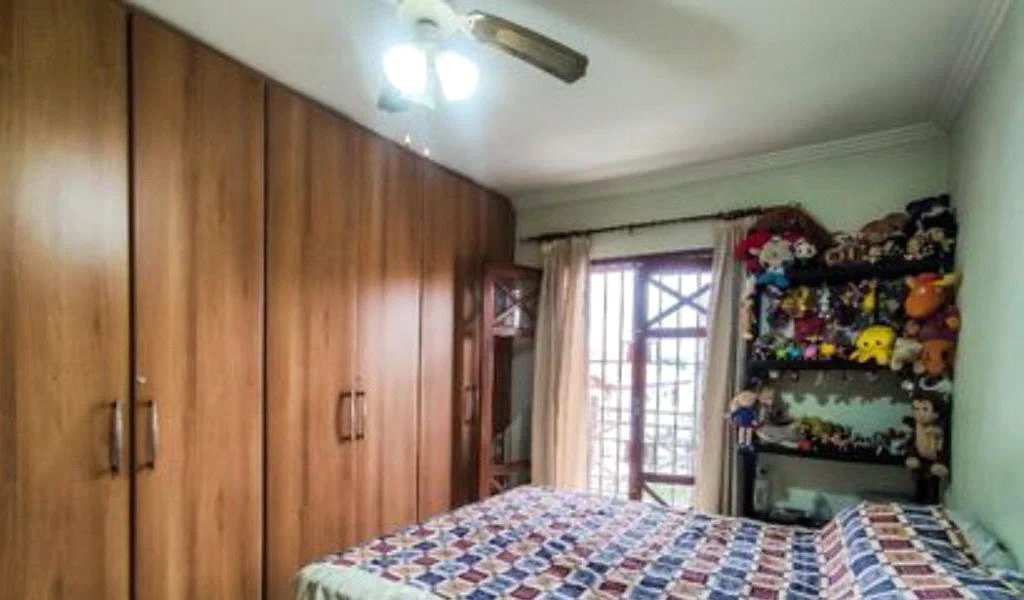 Casa à venda com 3 quartos, sendo 1 suíte,  em Vila Morse, São Paulo, SP