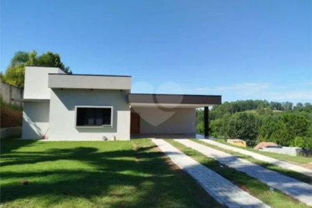 Casa à venda com 3 quartos, sendo 2 suítes, no condomínio Terra Caxambu, Jundiaí - SP