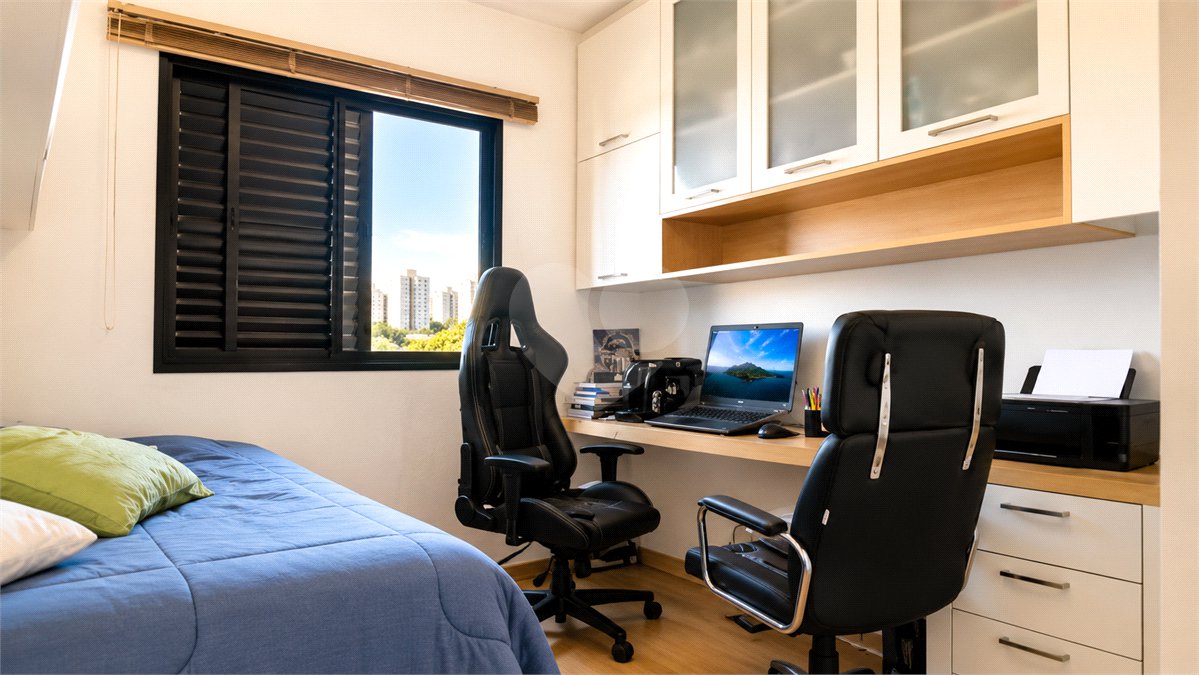 Apartamento à venda com 3 quartos, sendo 1 suíte, em Santo Amaro, São Paulo, SP