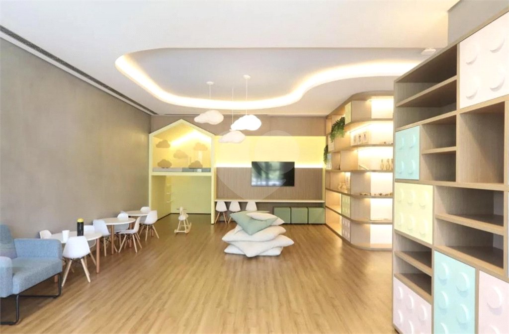 Apartamento à venda com 4 suítes em Vila Cordeiro, São Paulo, SP