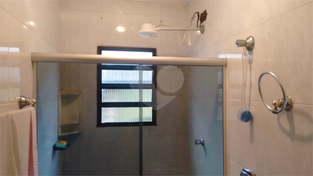 Sobrado à venda com 3 quartos, sendo 1 suíte, em Vila Galvão, Guarulhos, SP