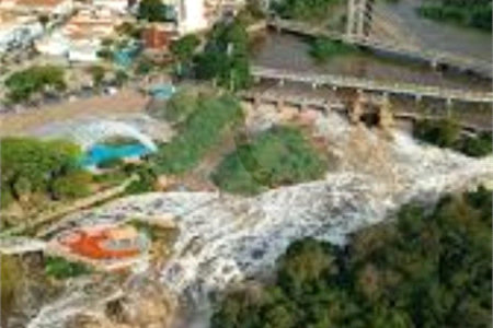 Casa à venda com 3 quartos, sendo 1 suíte, no condomínio Village Moutonnée, Salto - SP