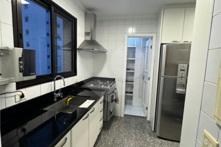 Apartamento à venda com 3 suítes em Vila Suzana, São Paulo, SP