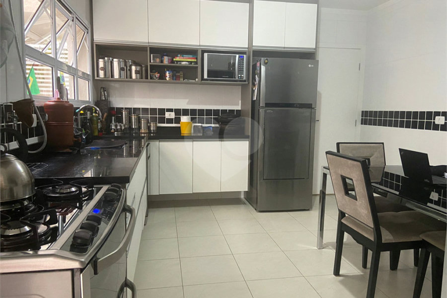 Sobrado à venda com 3 quartos, sendo 1 suíte, em Horto Florestal, São Paulo, SP