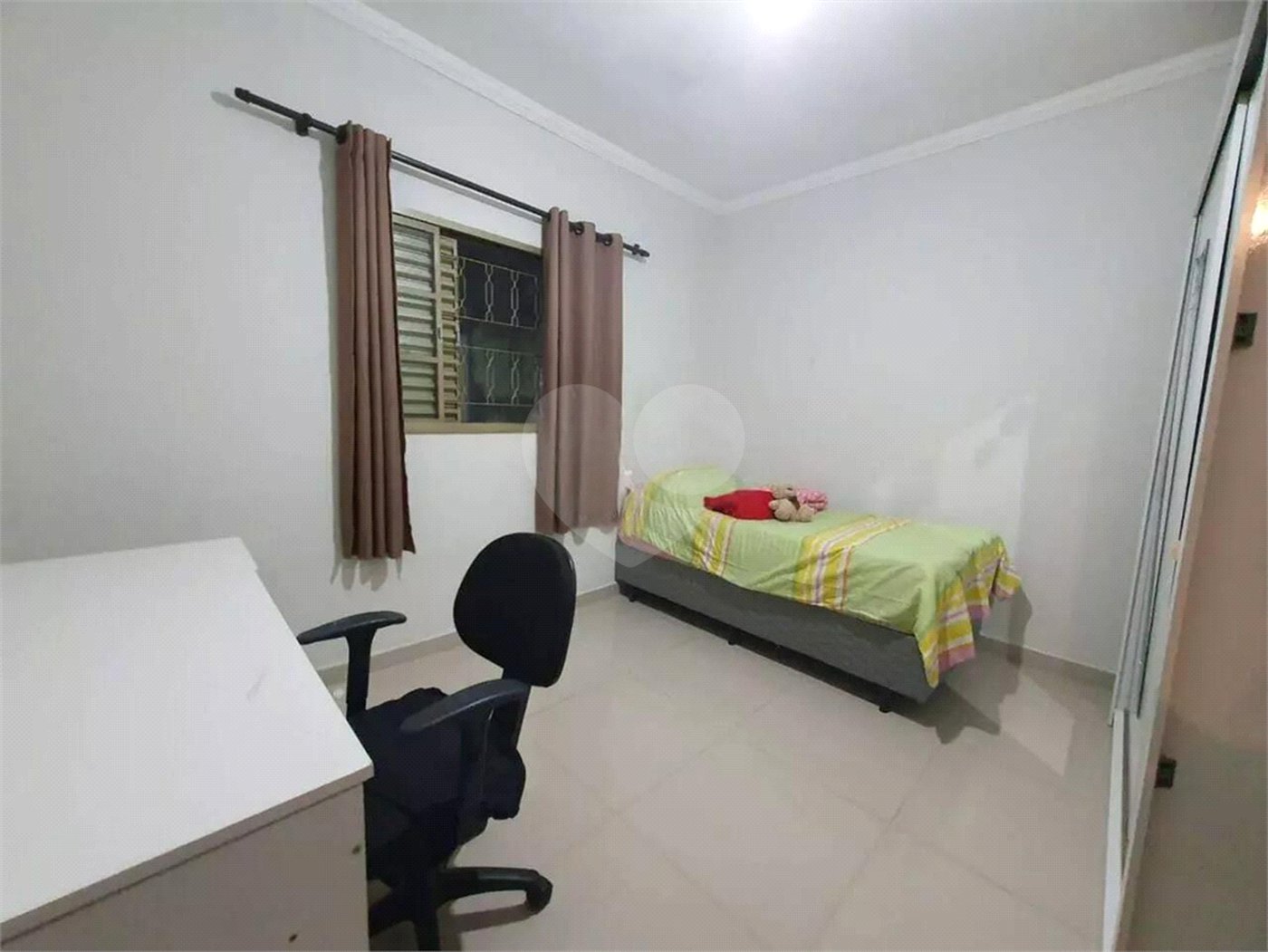 Casa à venda com 3 quartos, sendo 1 suíte, em Jardim Califórnia, Indaiatuba, SP