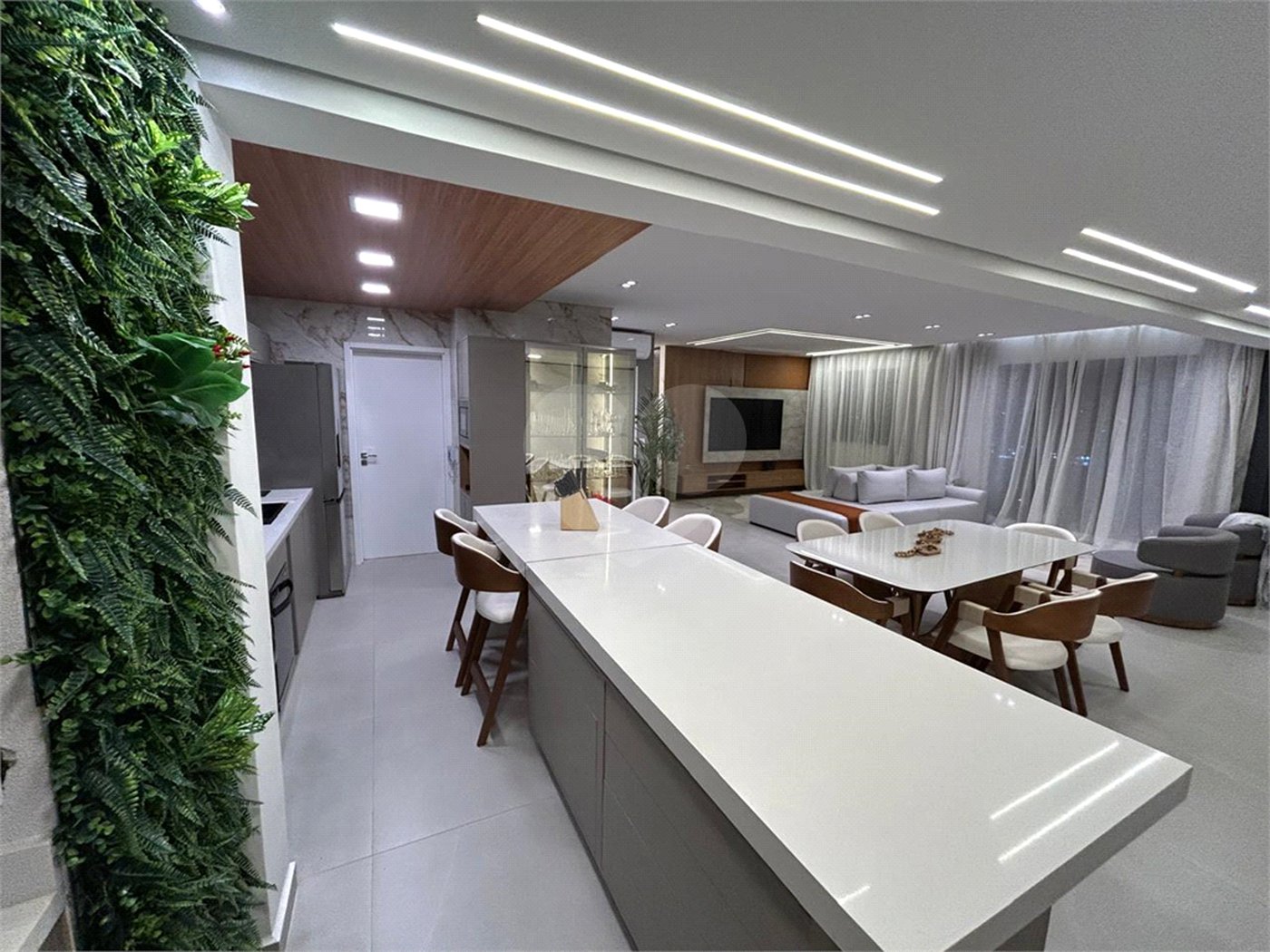 Apartamento à venda com 3 suítes em Jardim Faculdade, Sorocaba, SP