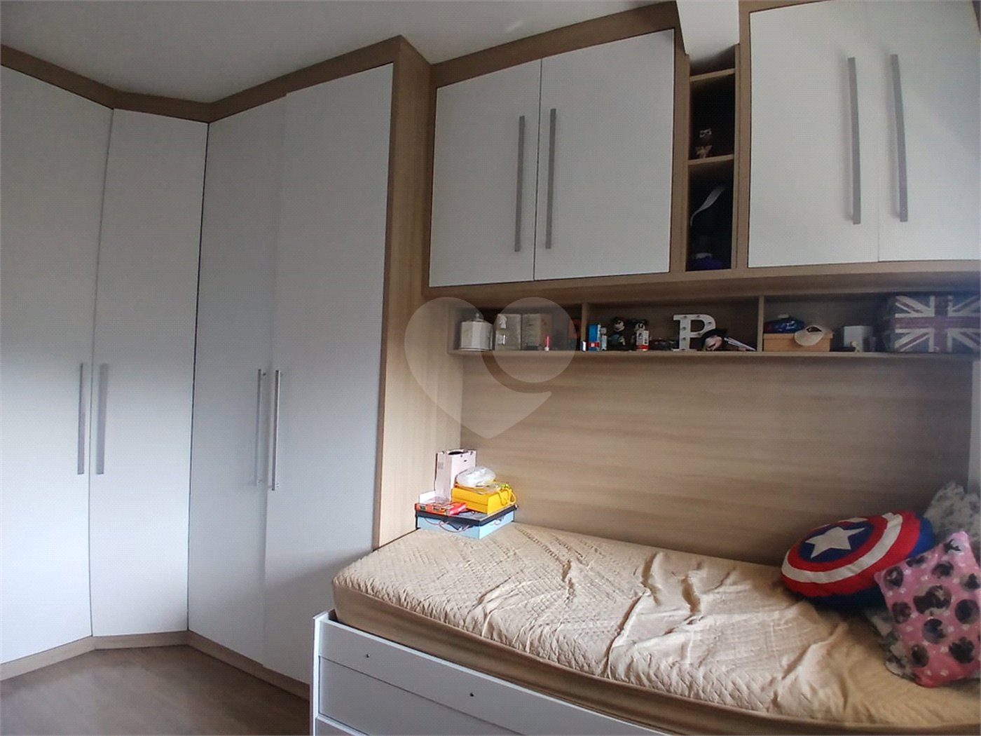 Apartamento à venda com 2 quartos, sendo 1 suíte,  em Bairro do Cambará, São Roque, SP