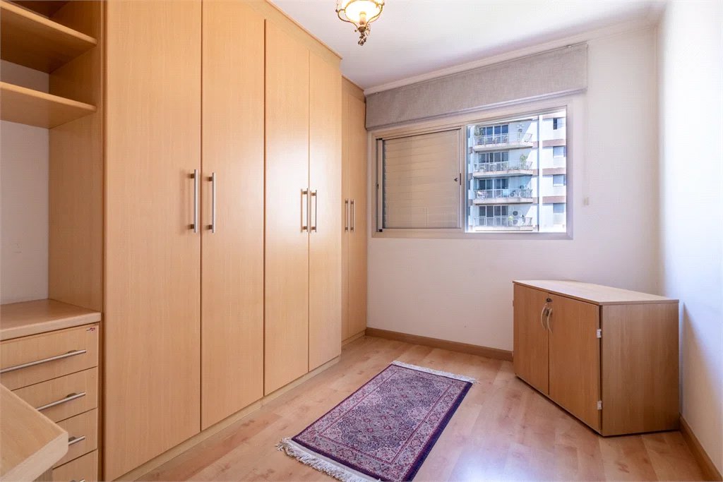 Apartamento à venda com 4 quartos, sendo 3 suítes, em Brooklin Paulista, São Paulo, SP