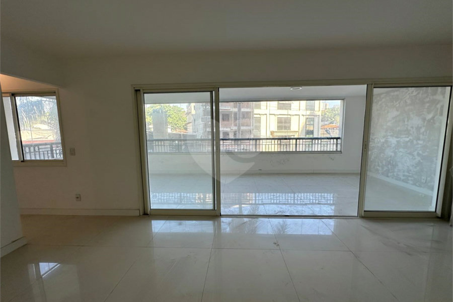 Apartamento à venda com 5 suítes em Santana, São Paulo, SP