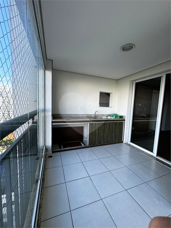 Apartamento para alugar com 3 quartos, sendo 1 suíte, em Parque Reboucas, São Paulo, SP