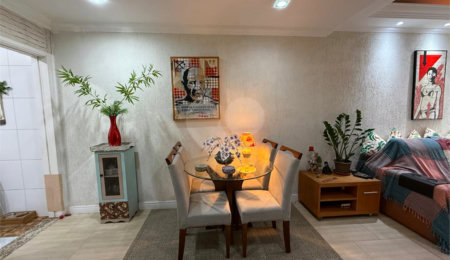 Casa à venda com 2 suítes no condomínio Village Palmas, São Paulo - SP