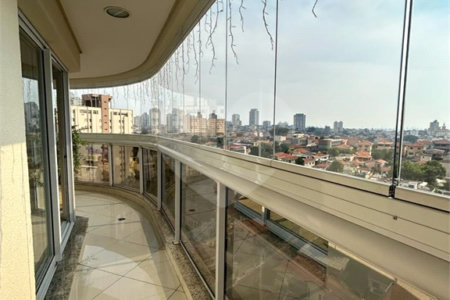 Apartamento à venda com 3 suítes em Santa Teresinha, São Paulo, SP