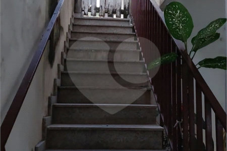 Sobrado à venda com 4 quartos, sendo 1 suíte,  em Vila Guarani (z Sul), São Paulo, SP