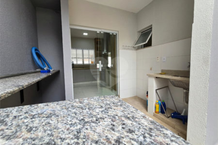 Casa para alugar com 3 quartos, sendo 1 suíte,  em Vila Rosa, Itapetininga, SP
