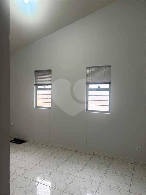 Casa à venda com 2 quartos, sendo 1 suíte, em Paisagem Colonial, São Roque, SP