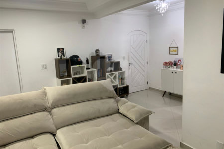 Sobrado à venda com 3 quartos, sendo 1 suíte, em Residencial Novo Horizonte I, Mogi das Cruzes, SP
