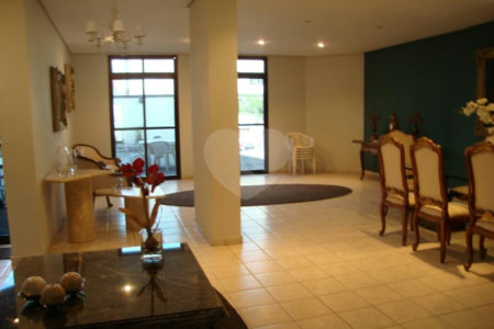 Apartamento à venda com 3 quartos, sendo 1 suíte,  em Pinheiros, São Paulo, SP