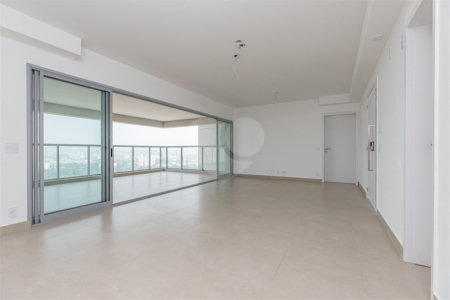 Apartamento à venda com 3 suítes em Jardim Marajoara, São Paulo, SP